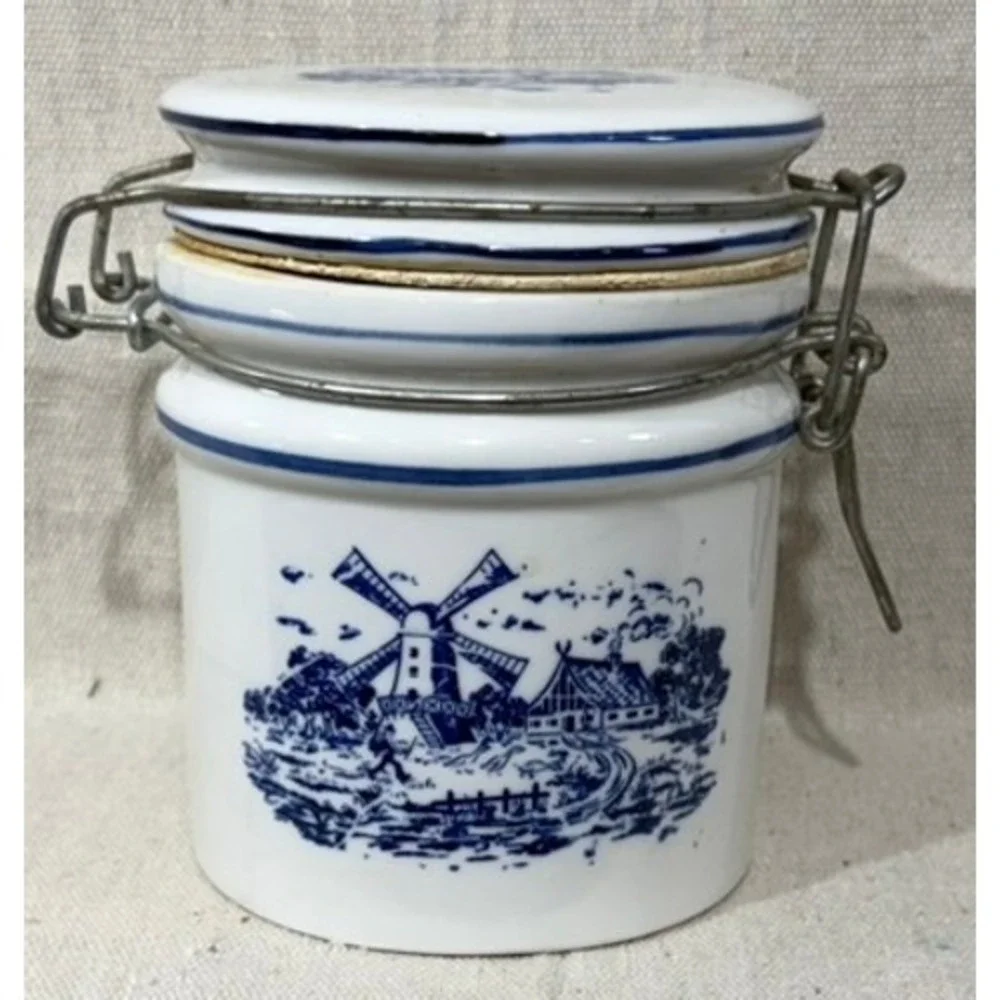 Teleflora Blue White Windmill Ceramic Canister Wire Bale Jar 5.5in Dutch Style